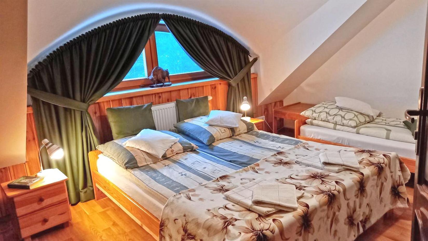 Debowa Dziupla Hotel Bialowieza Exterior photo